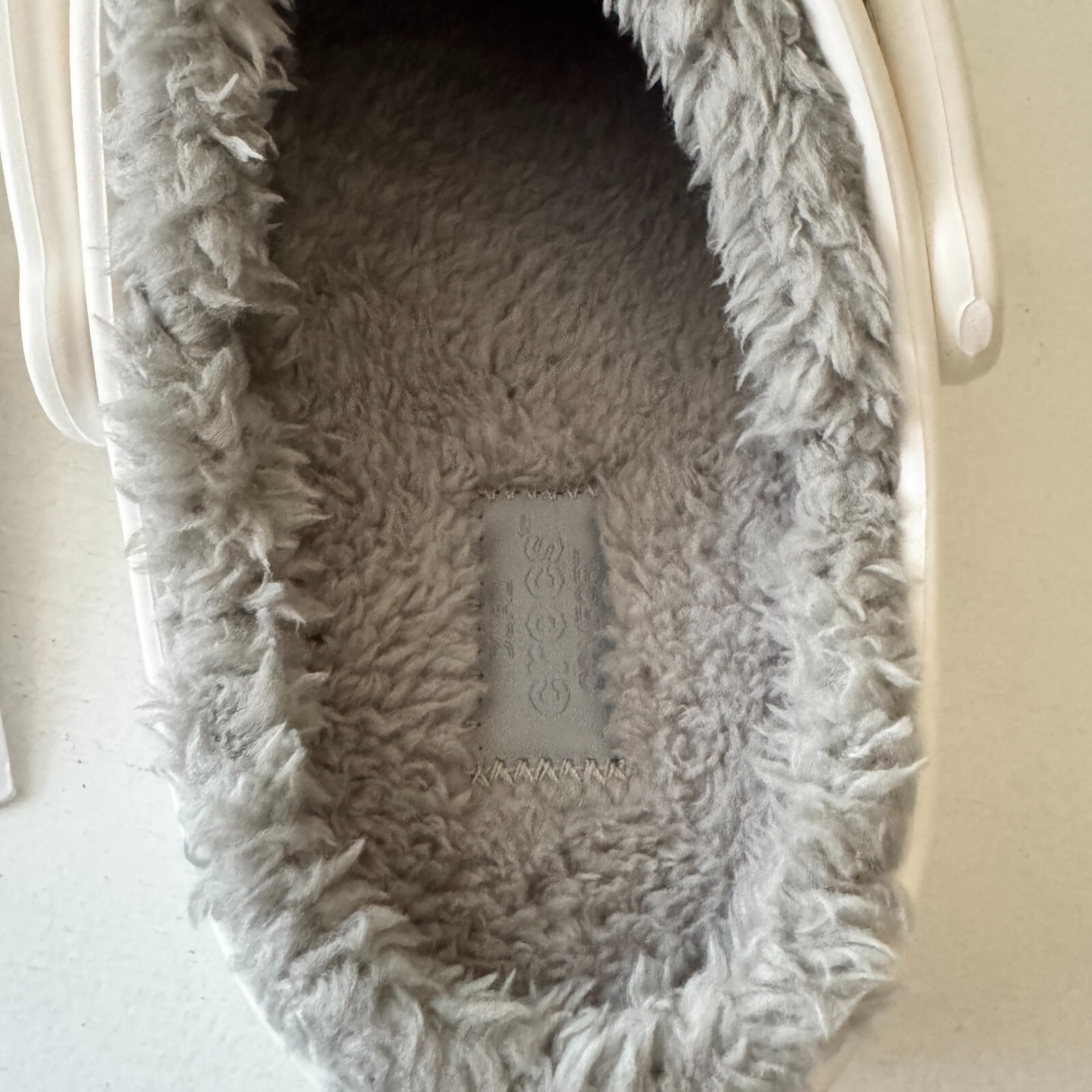 Crocs 205969 Unisex Baya Lined Clogs, White/Light Grey Men 6 Women 8