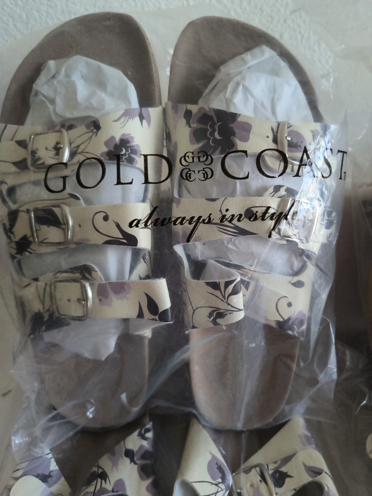 NEW Woman Gold Coast TRIPLE BUCKLE STRAPS SLIDE SANDALS Size 9.5 COMFORT FLORAL